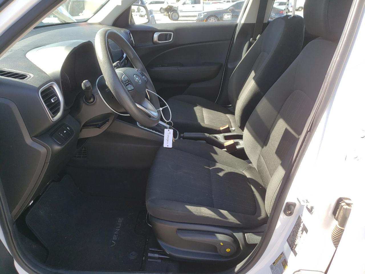 2021 Hyundai Venue Se VIN: KMHRB8A39MU073709 Lot: 82390575