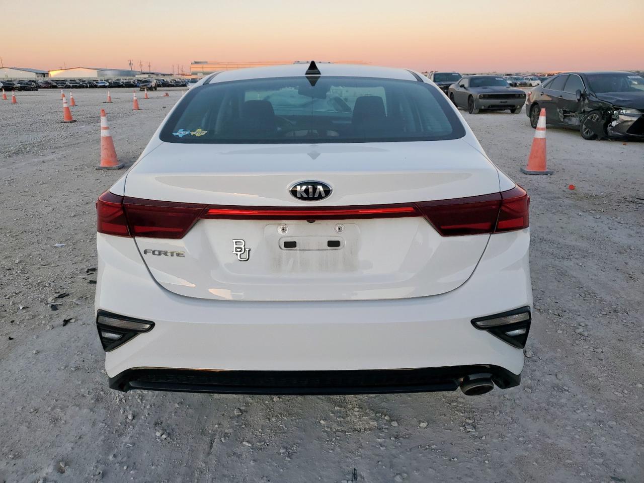 2019 Kia Forte Fe VIN: 3KPF24AD6KE045404 Lot: 90263575