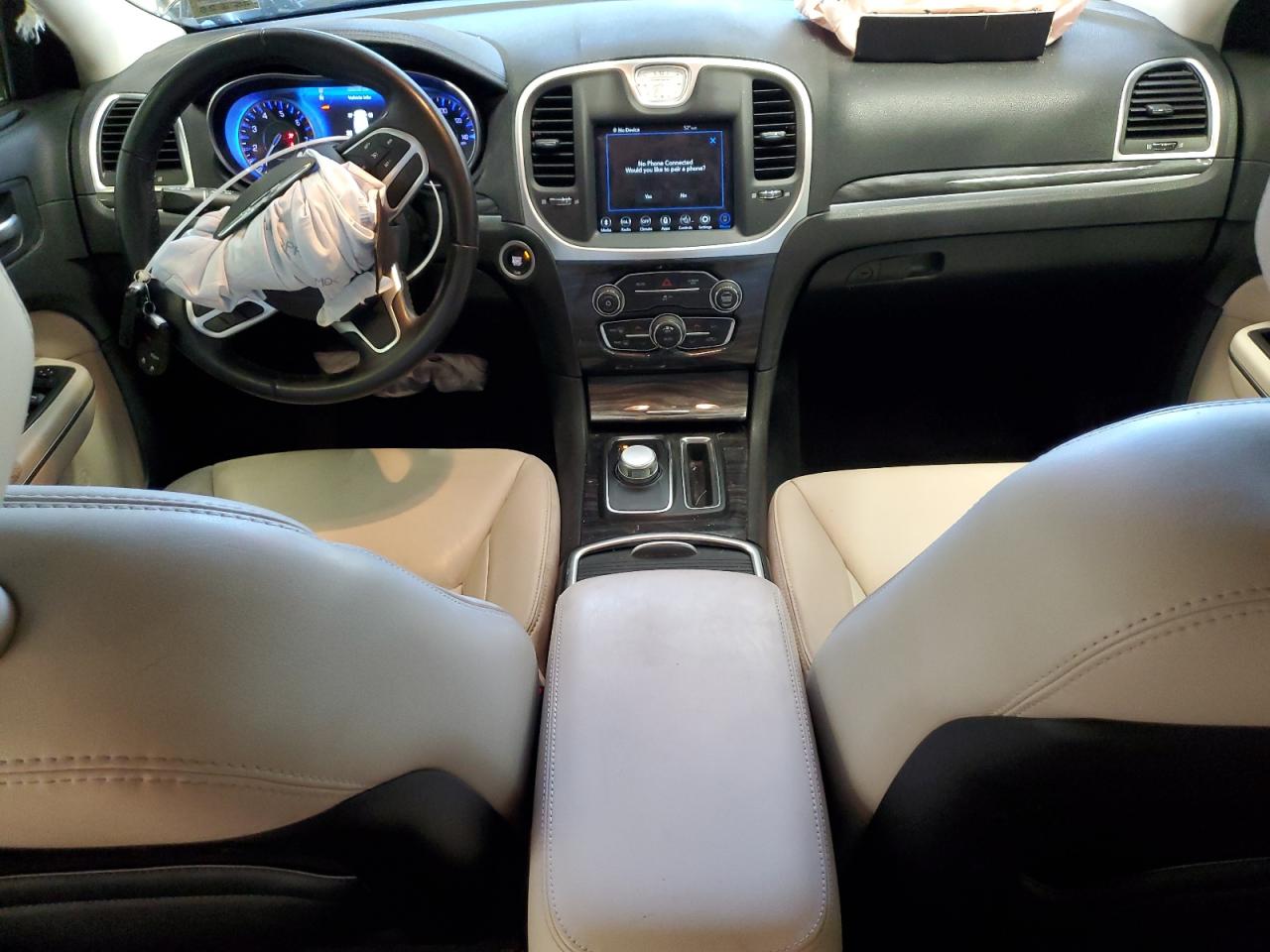 2019 Chrysler 300 Touring VIN: 2C3CCAAG9KH746195 Lot: 84523565