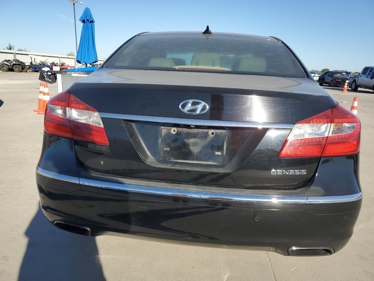 2013 Hyundai Genesis 3.8L VIN: KMHGC4DD8DU242751 Lot: 82481995