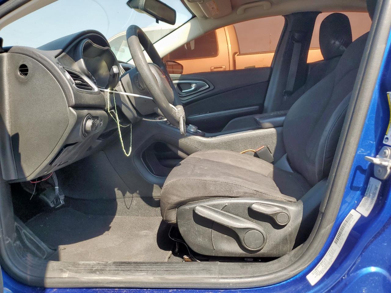 2015 Chrysler 200 Limited VIN: 1C3CCCAB6FN575659 Lot: 85813645