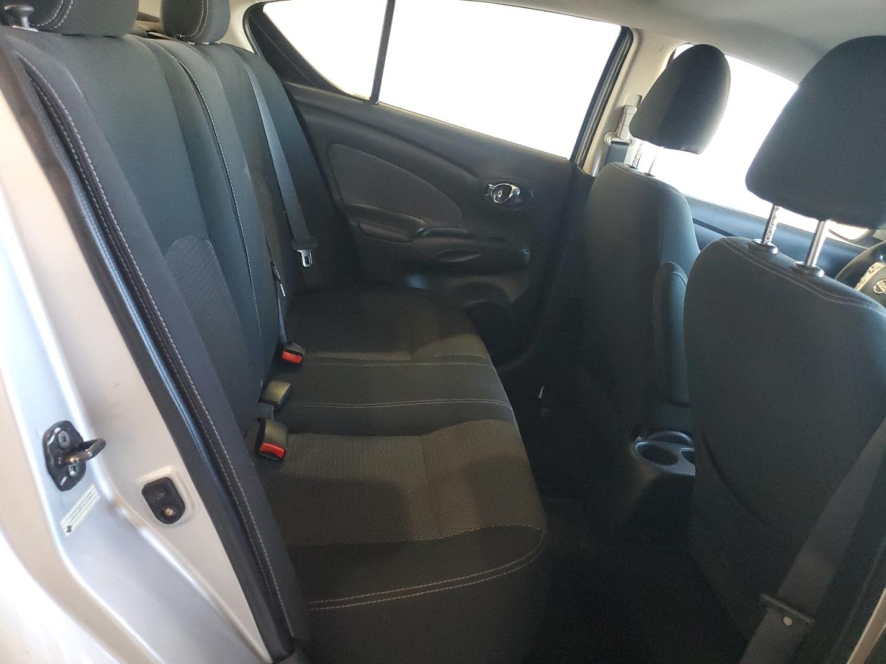 2015 Nissan Versa S VIN: 3N1CN7AP1FL825871 Lot: 86663475