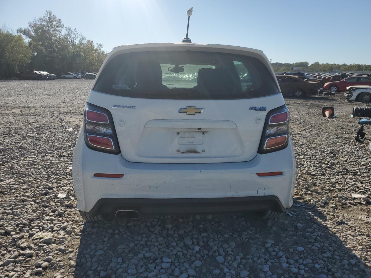 2017 Chevrolet Sonic VIN: 1G1JG6SH7H4167555 Lot: 85800015