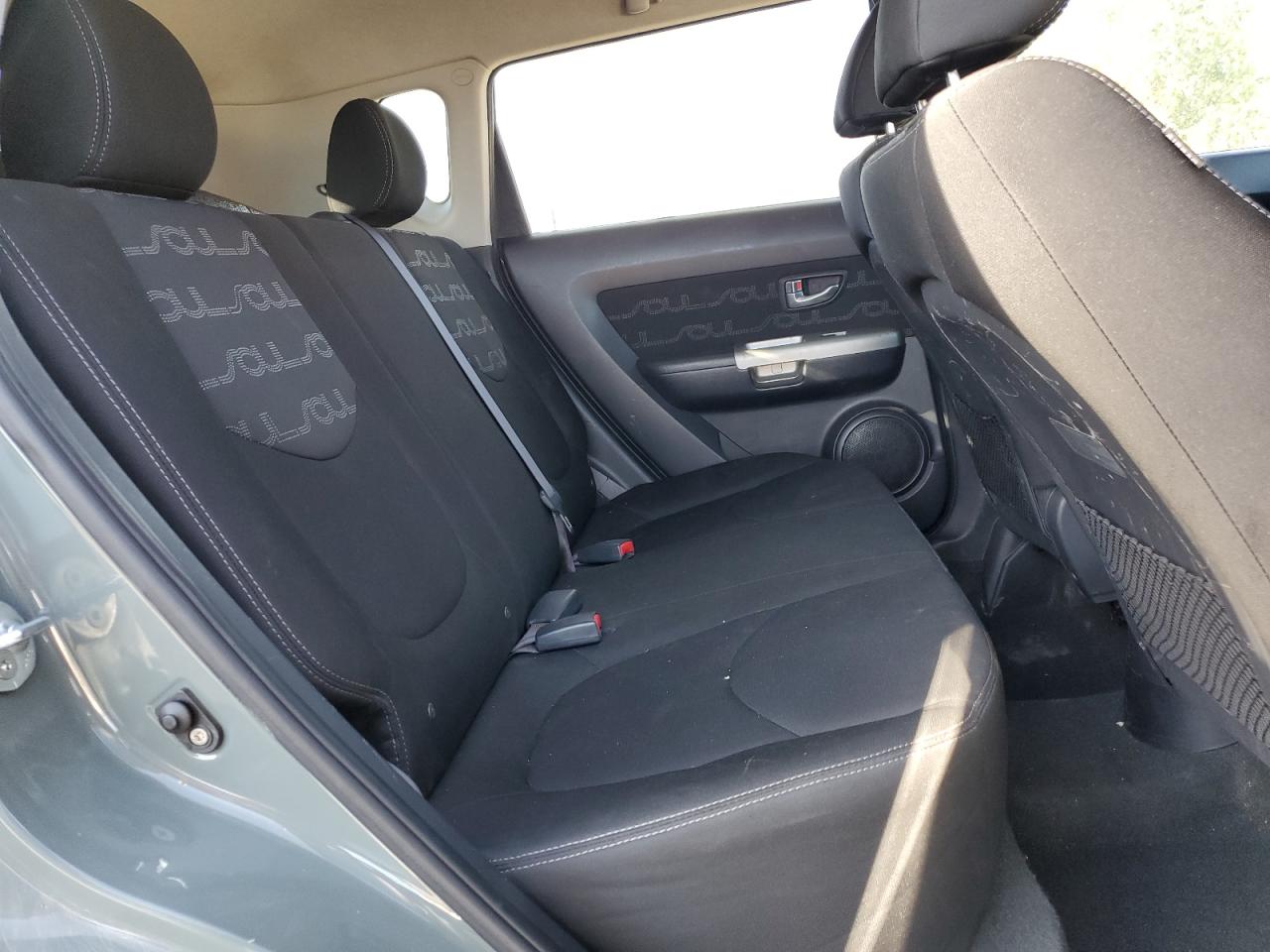 2012 Kia Soul + VIN: KNDJT2A64C7400505 Lot: 84536635