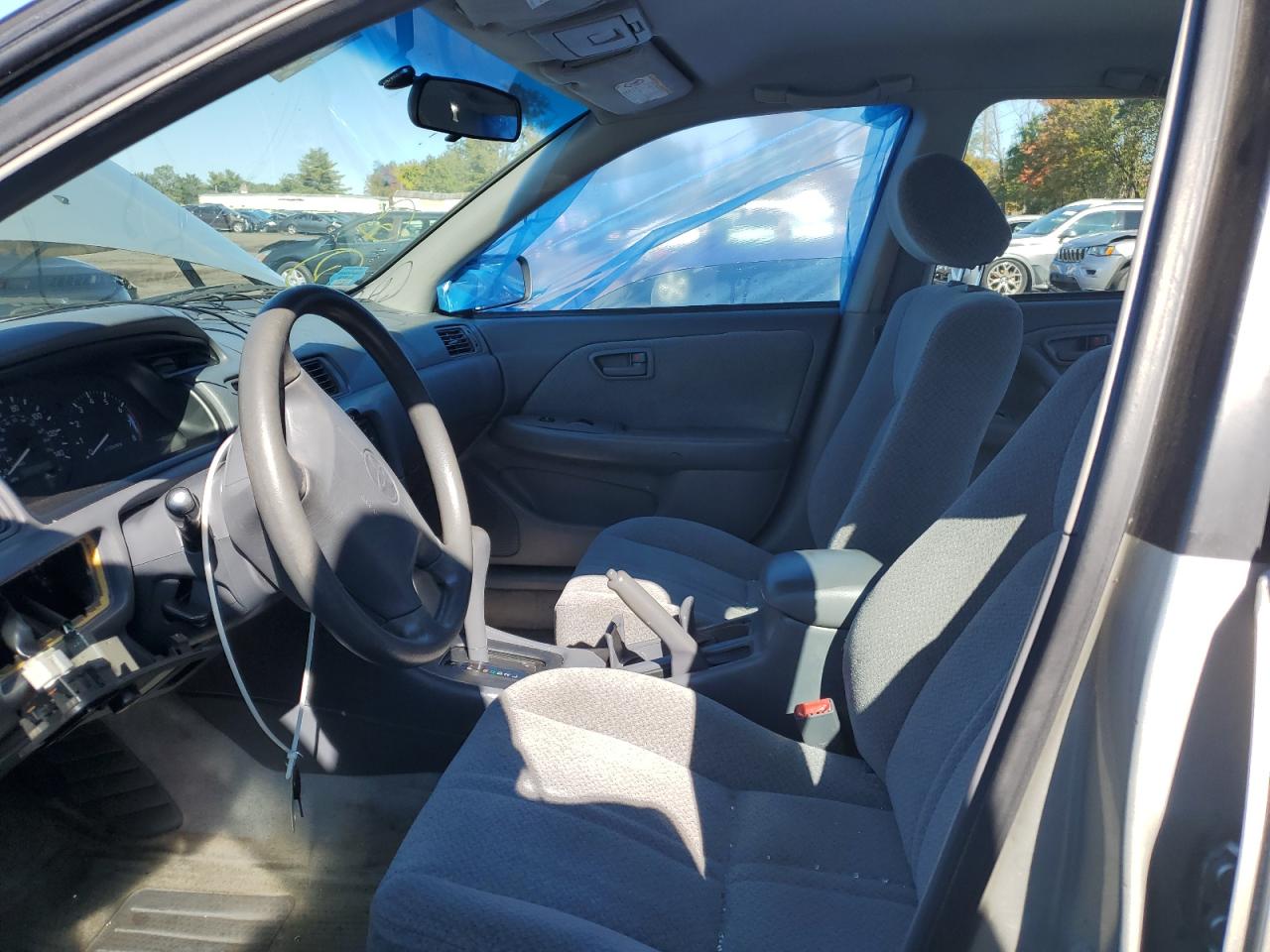 2001 Toyota Camry Ce VIN: JT2BG22KX10598722 Lot: 84900455