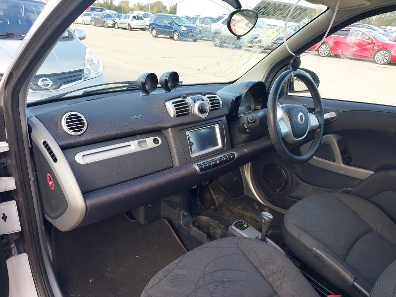2011 SMART FORTWO COUPE PASSION MHD 2DR SOFTOUCH AUTO [2010]