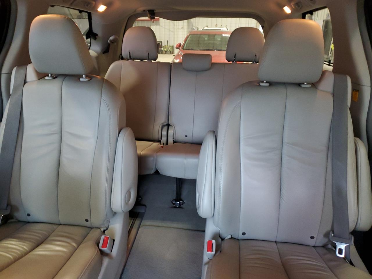 2012 Toyota Sienna Xle VIN: 5TDDK3DC7CS047951 Lot: 85266065