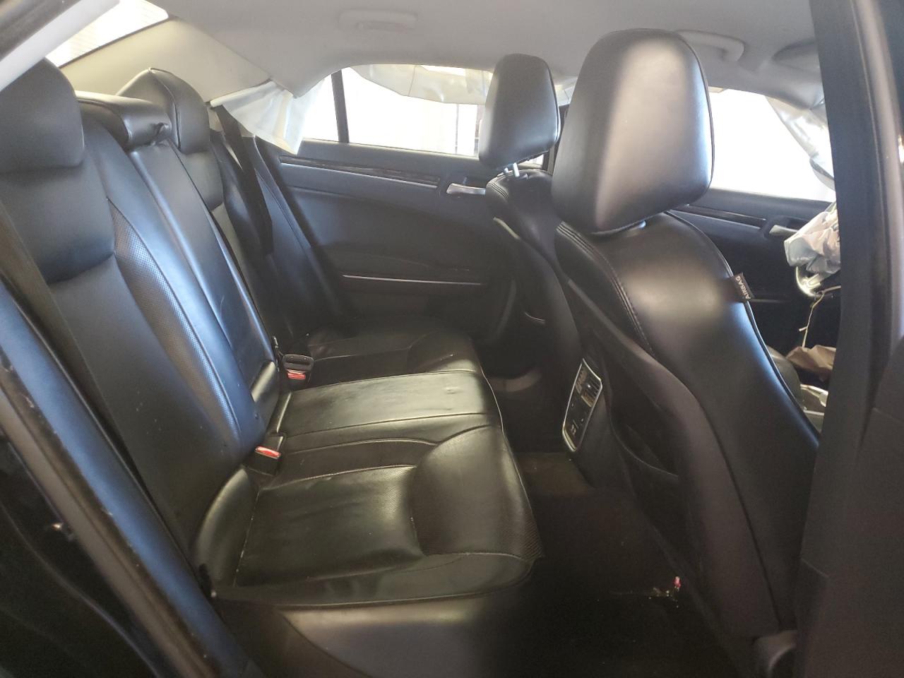 2018 Chrysler 300 Limited VIN: 2C3CCAKG4JH154247 Lot: 89897135