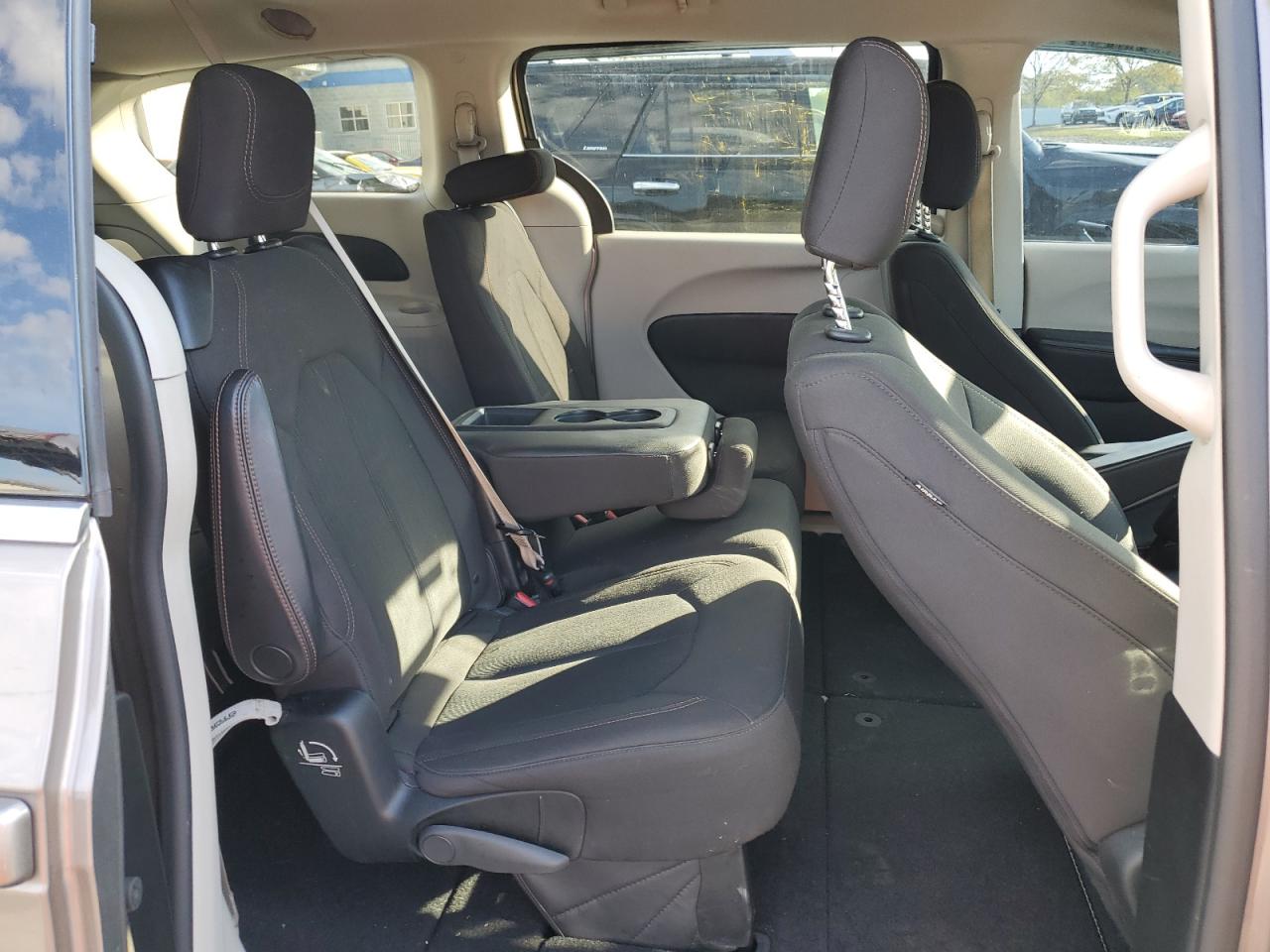 2018 Chrysler Pacifica Lx VIN: 2C4RC1CG5JR100955 Lot: 85119785