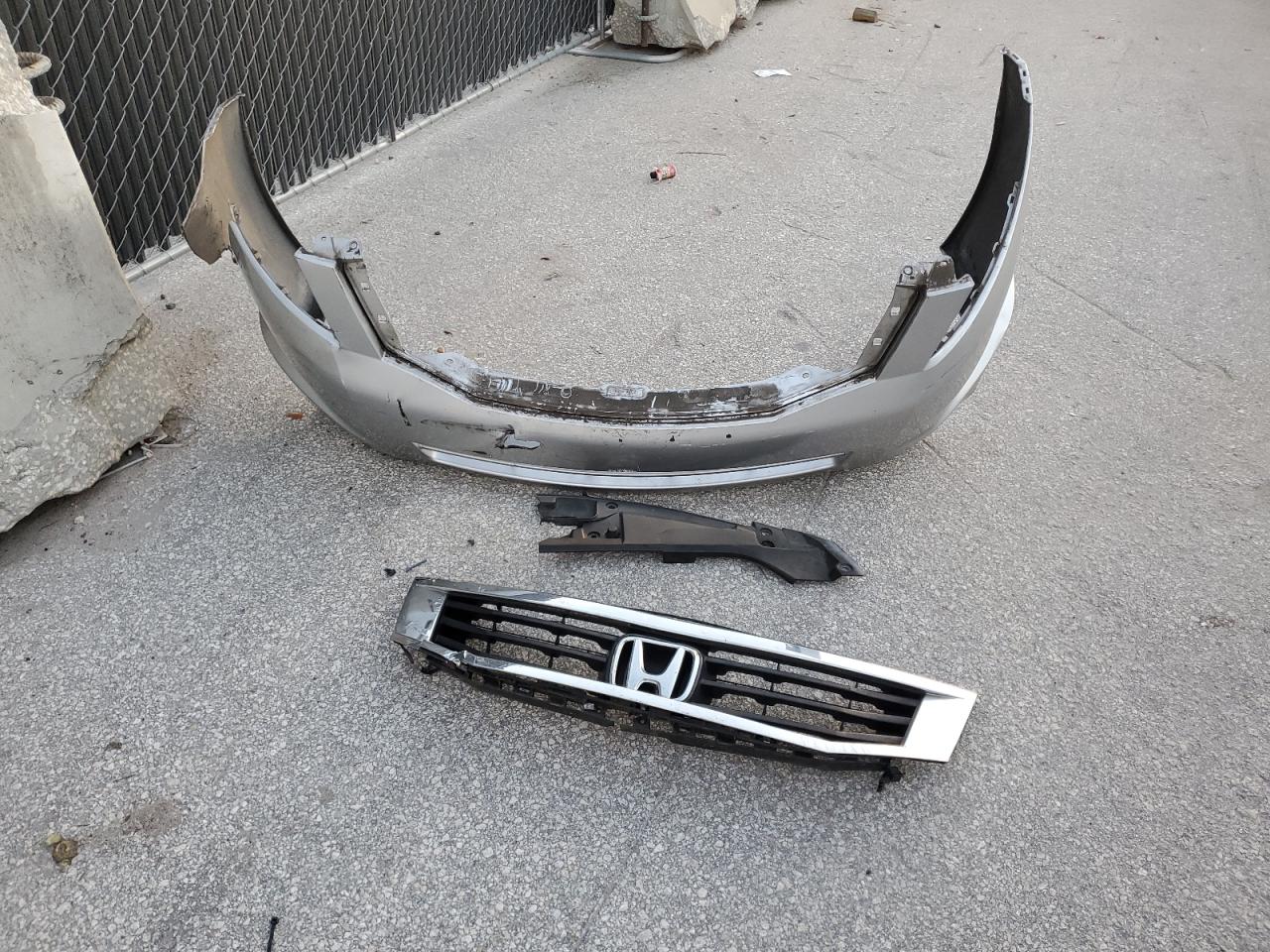 2009 Honda Accord Lxp VIN: 1HGCP26489A110754 Lot: 85151495