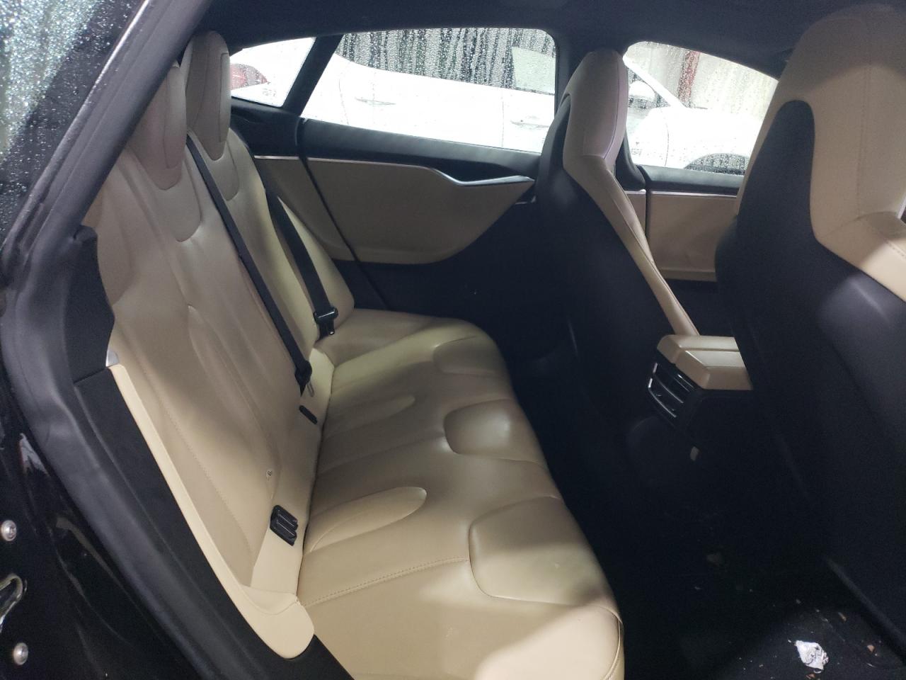 2015 Tesla Model S 85D VIN: 5YJSA1H2XFFP74882 Lot: 85568155