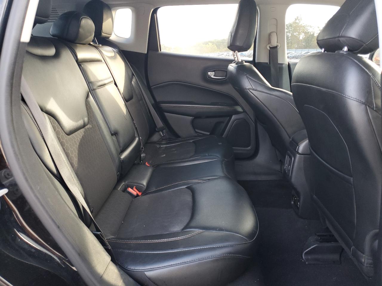 2018 Jeep Compass Latitude VIN: 3C4NJDBB2JT315850 Lot: 86677275