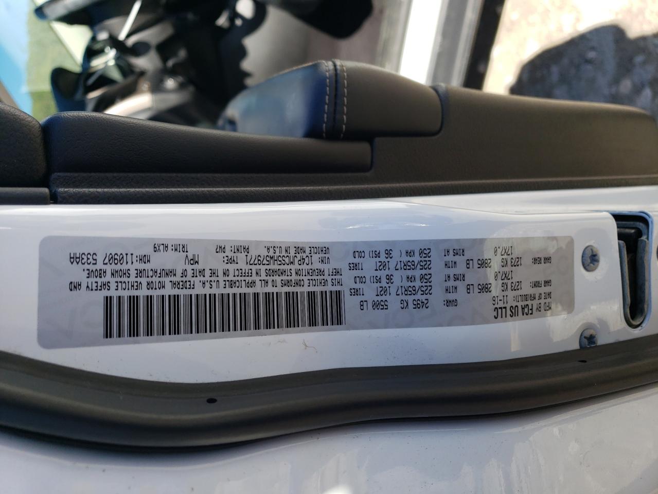 2017 Jeep Cherokee Latitude VIN: 1C4PJMCS5HW579771 Lot: 85541845