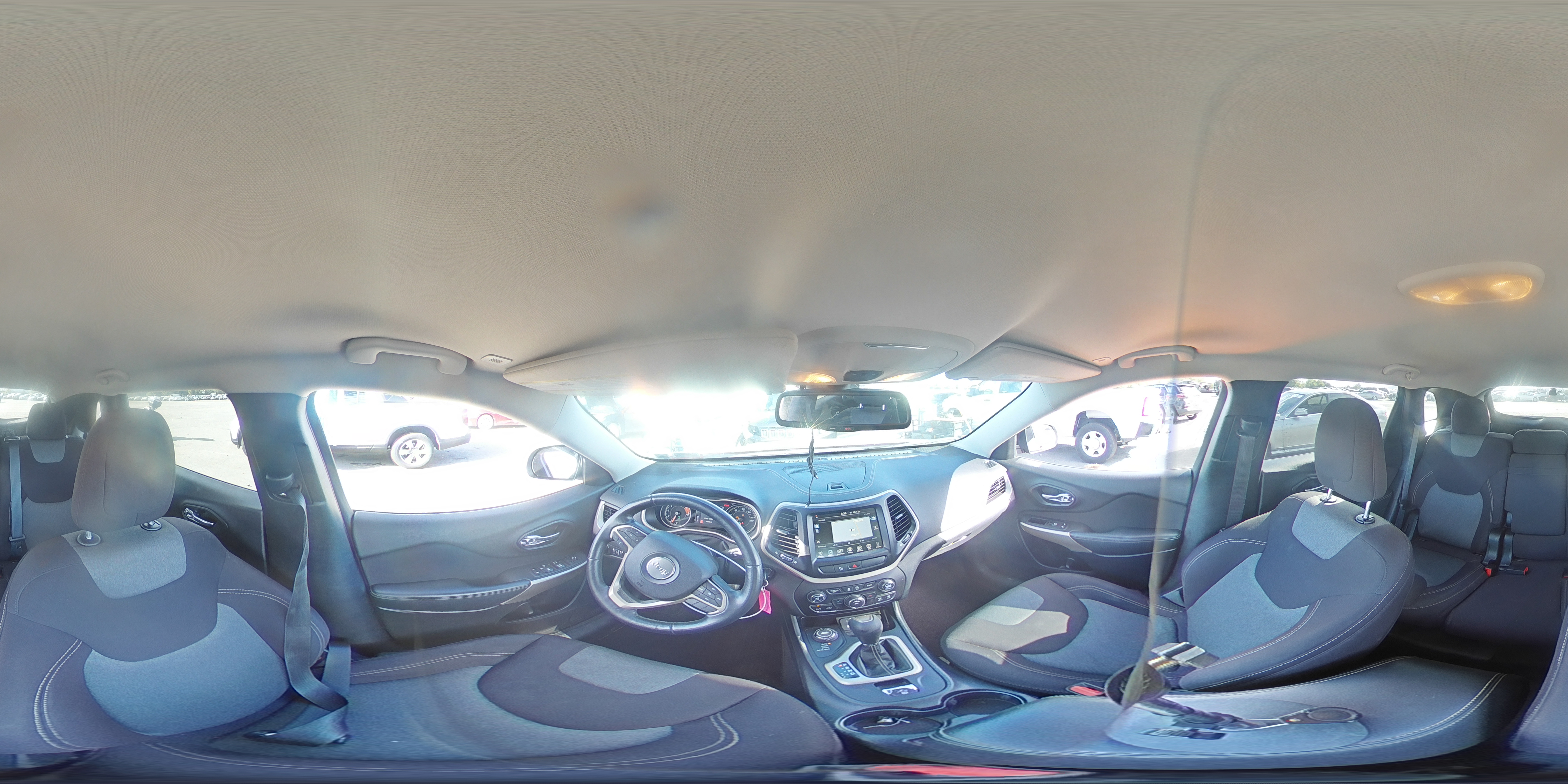 2018 Jeep Cherokee Latitude VIN: 1C4PJMCX5JD622499 Lot: 85121585