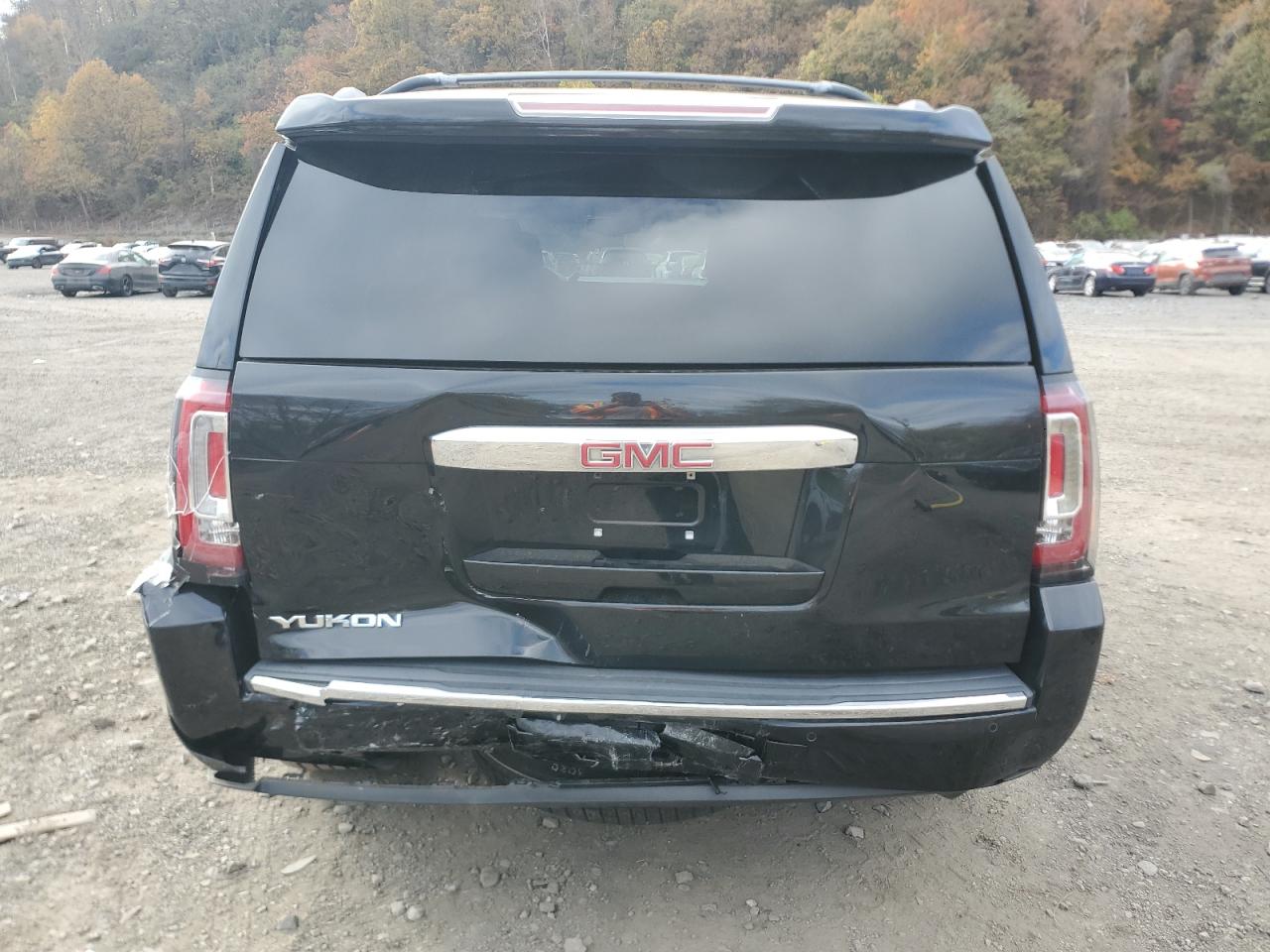 2017 GMC Yukon Denali VIN: 1GKS2CKJ8HR285603 Lot: 90018015