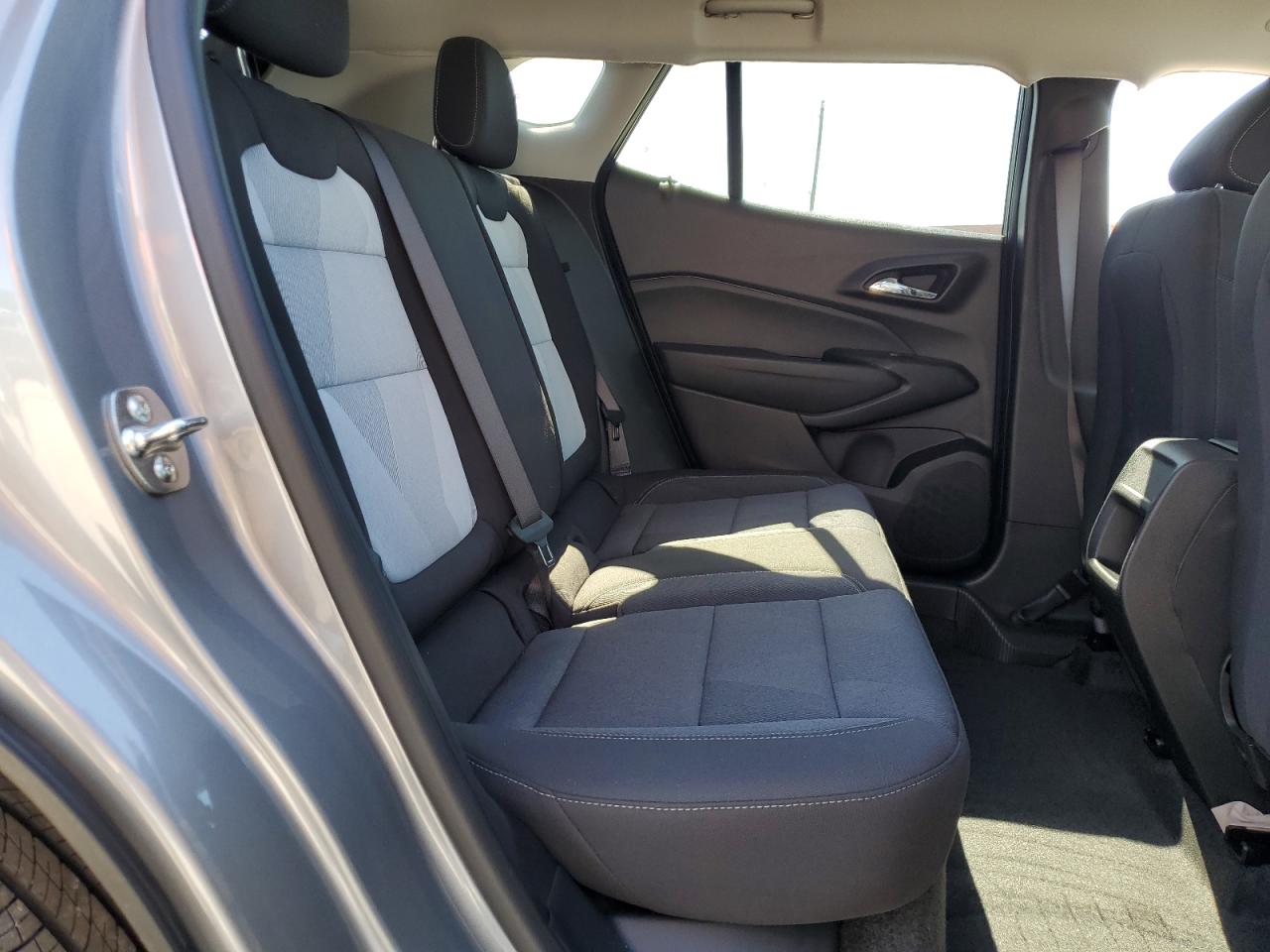 2025 Chevrolet Trax Ls VIN: KL77LFEP9SC286332 Lot: 87454225