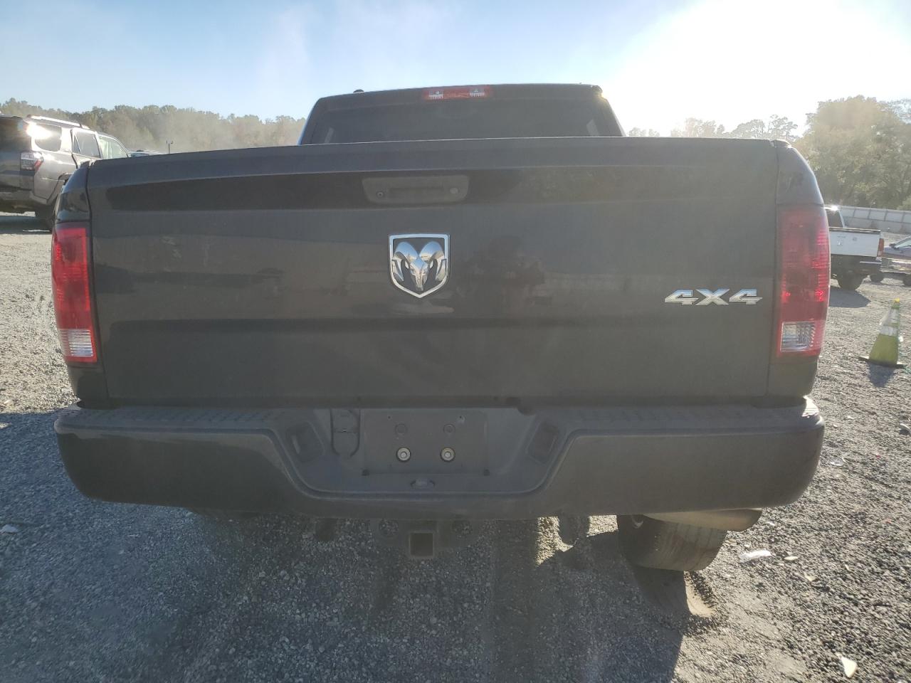 2017 Ram 1500 St VIN: 1C6RR7KG5HS849208 Lot: 87268895