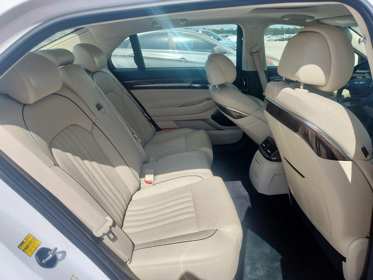 2017 Genesis G90 Premium VIN: KMHG34JA1HU026062 Lot: 84885645