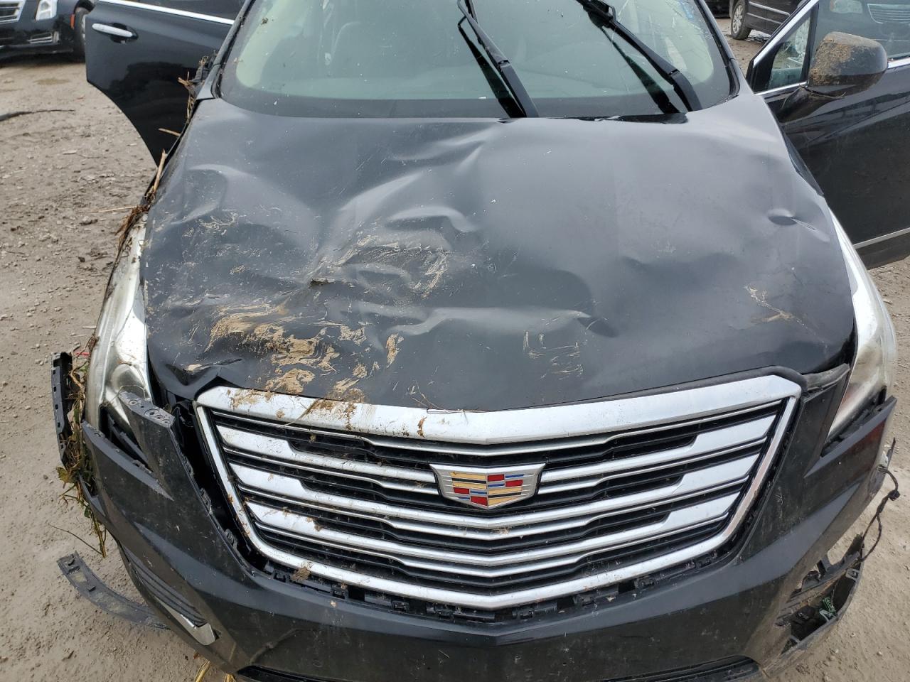2018 Cadillac Xt5 Luxury VIN: 1GYKNCRS5JZ236828 Lot: 90354895