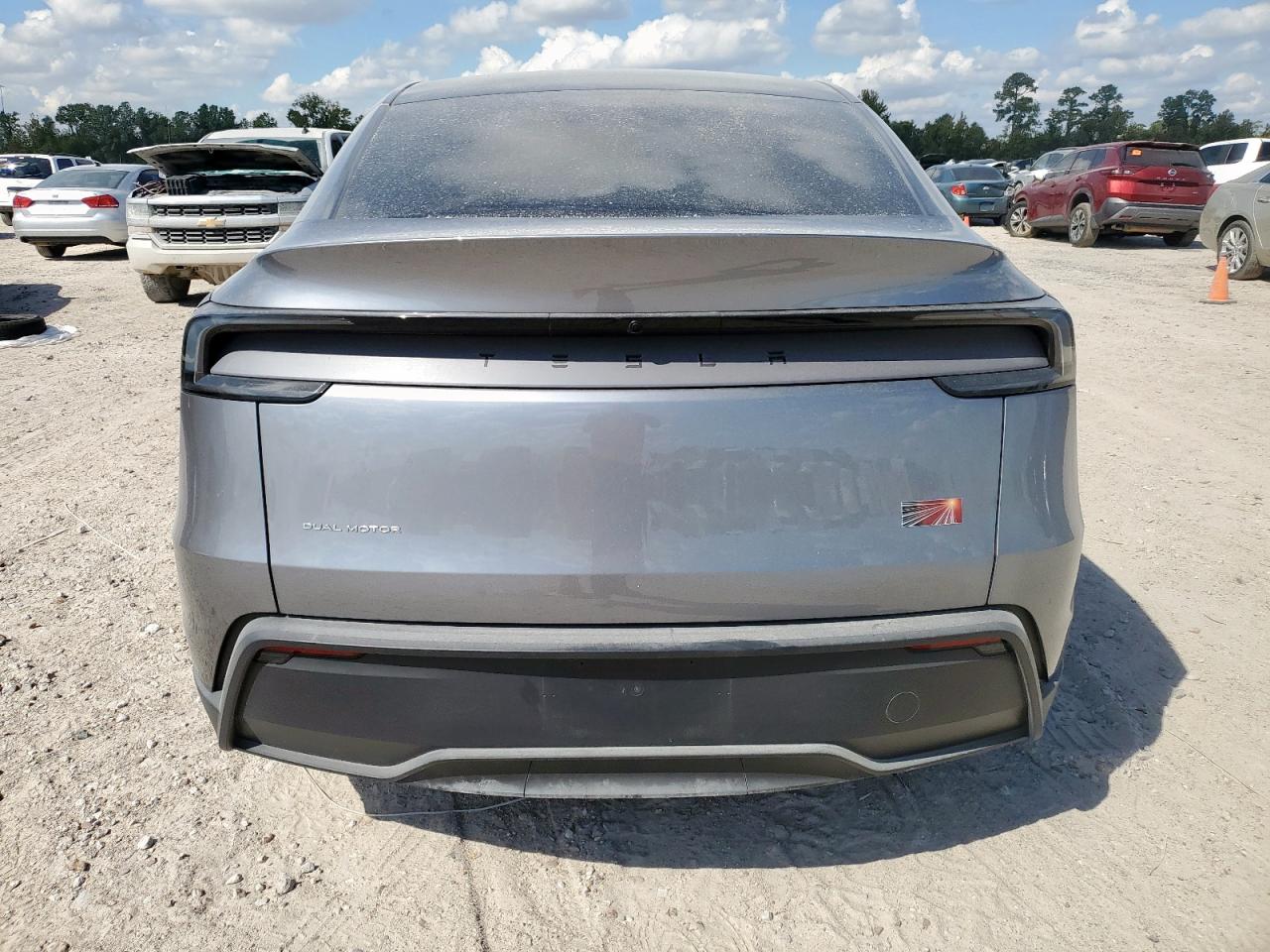 2026 Tesla Model Y VIN: 7SAYGDEE0TA383390 Lot: 84820235