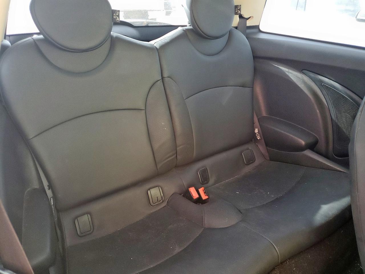 2011 Mini Cooper VIN: WMWSU3C54BT182371 Lot: 85573295