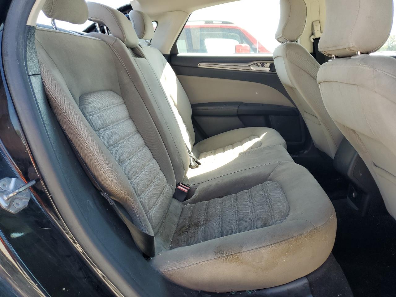 2017 Ford Fusion S VIN: 3FA6P0G79HR170125 Lot: 84589945