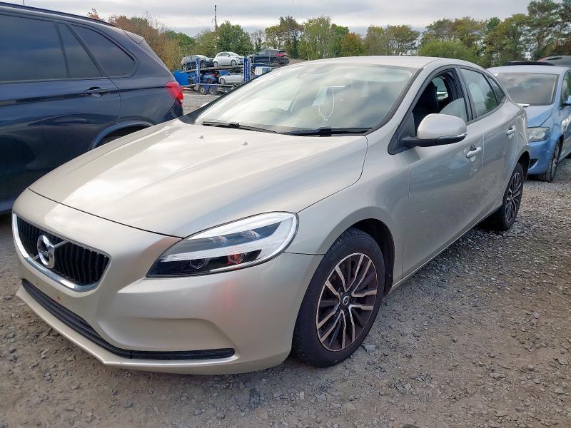 2018 VOLVO V40 MOMENTUM T2  for sale at Copart WOLVERHAMPTON