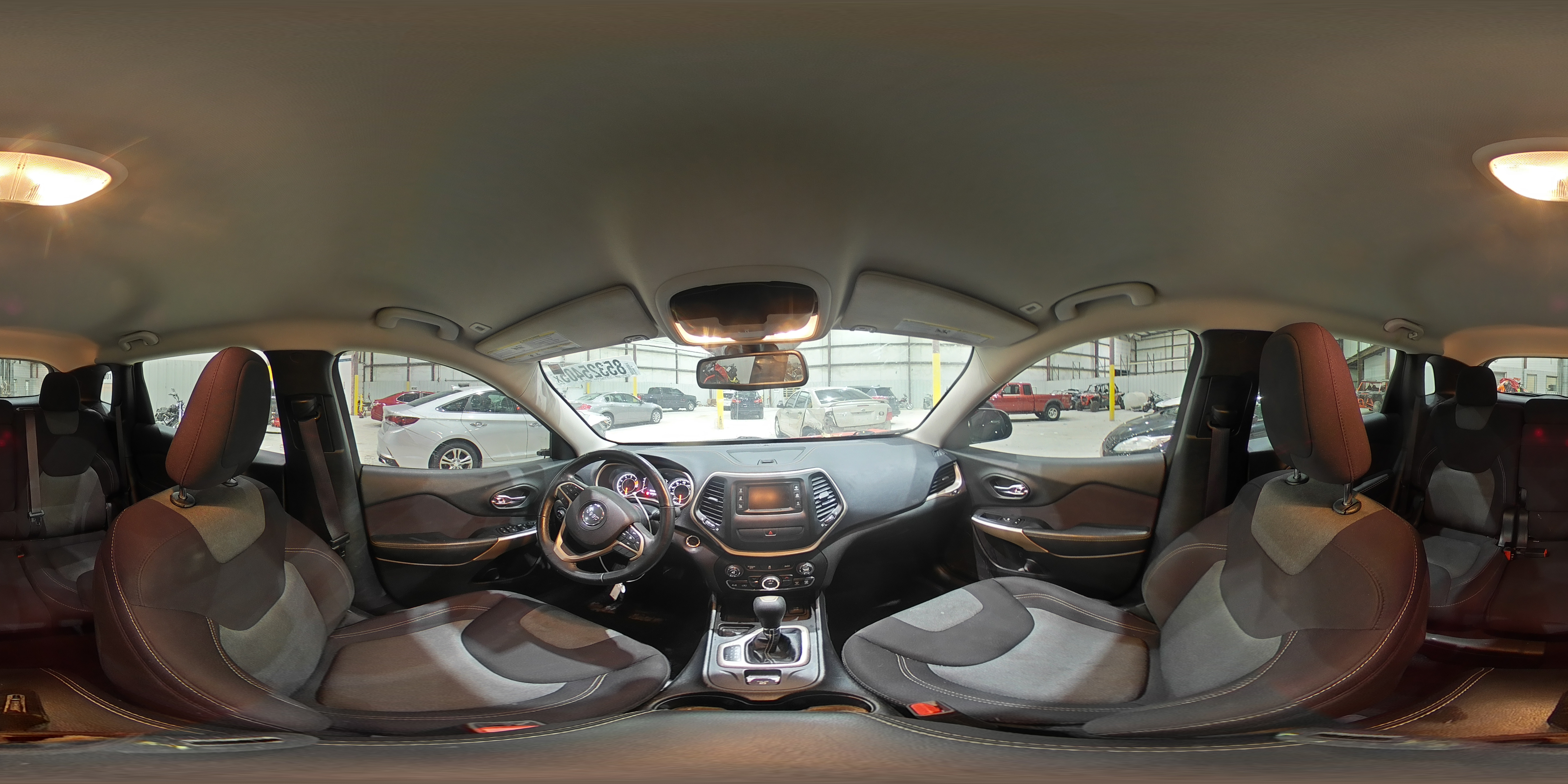 2018 Jeep Cherokee Latitude VIN: 1C4PJLCB5JD621156 Lot: 85325405