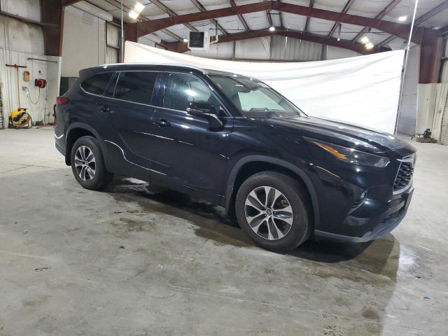  TOYOTA HIGHLANDER 2022 Black