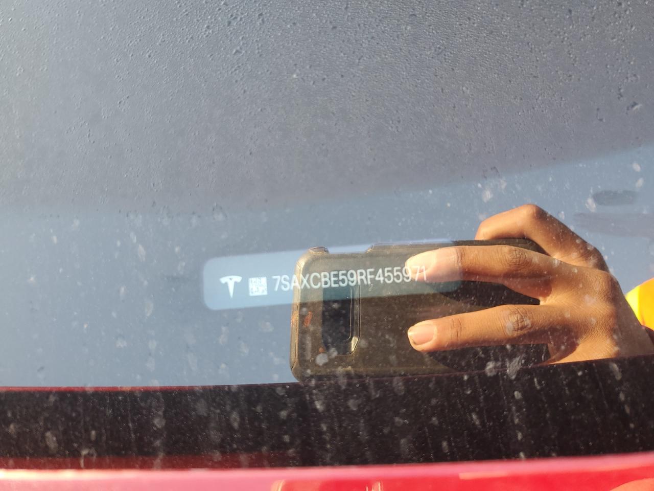 2024 Tesla Model X VIN: 7SAXCBE59RF455971 Lot: 85008975