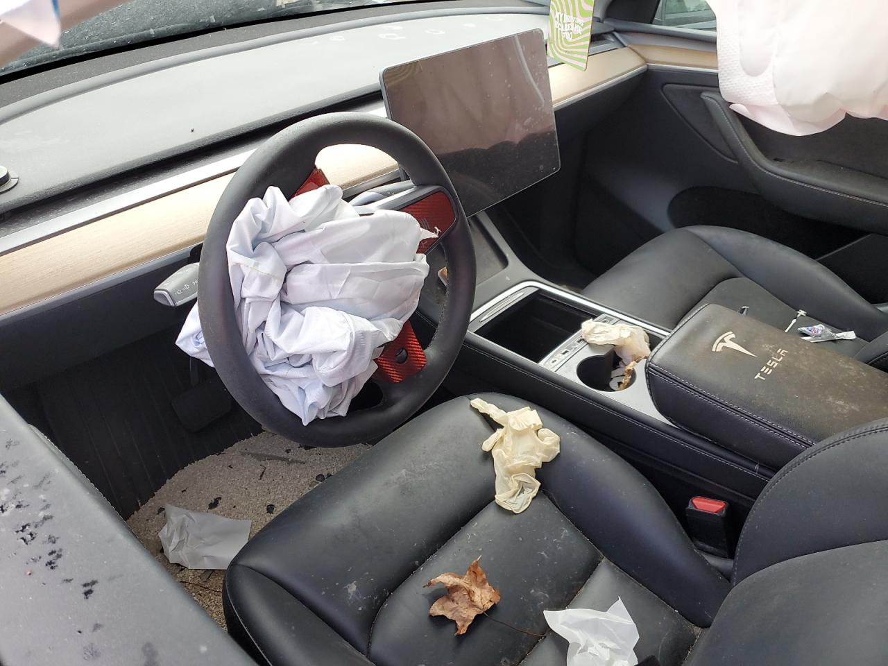 2023 Tesla Model Y VIN: 7SAYGDEE6PF598765 Lot: 85528725