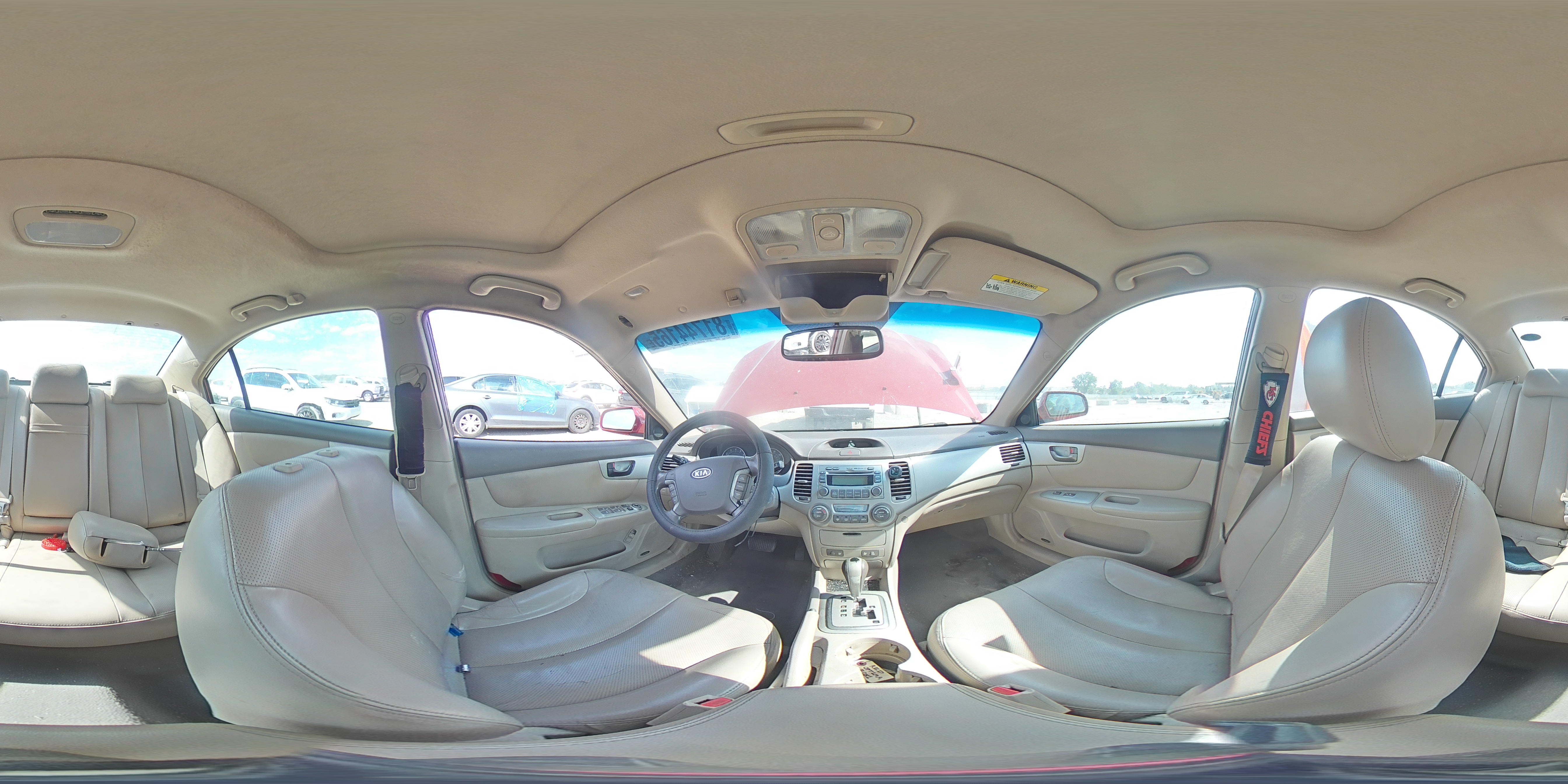 2008 Kia Optima VIN: KNAGE123685189052 Lot: 81744165