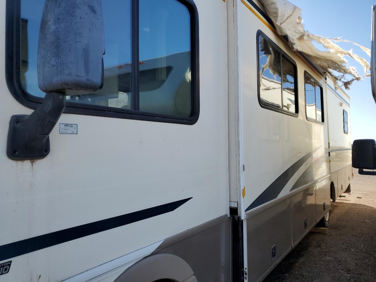 2002 Ford F550 Super Duty Stripped Chassis VIN: 1FCNF53SX20A04879 Lot: 90314985