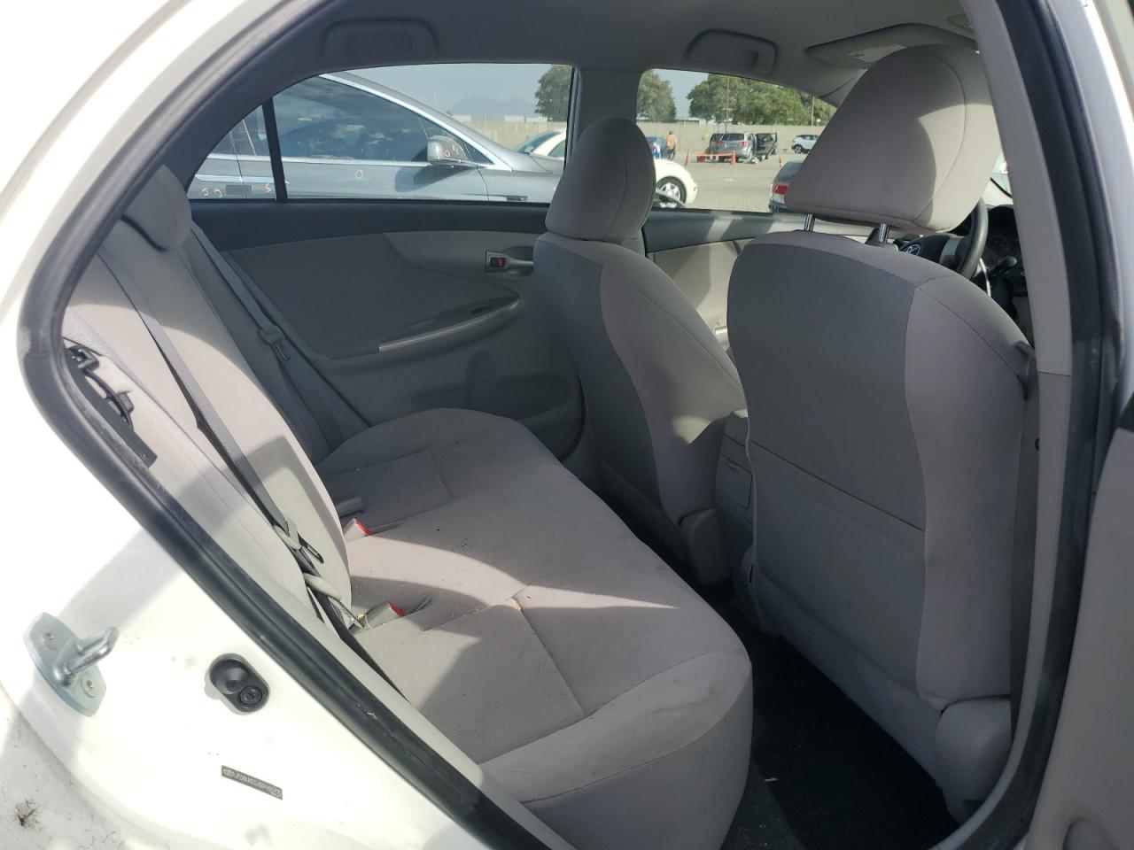 2011 Toyota Corolla Base VIN: JTDBU4EE4B9155772 Lot: 82352495