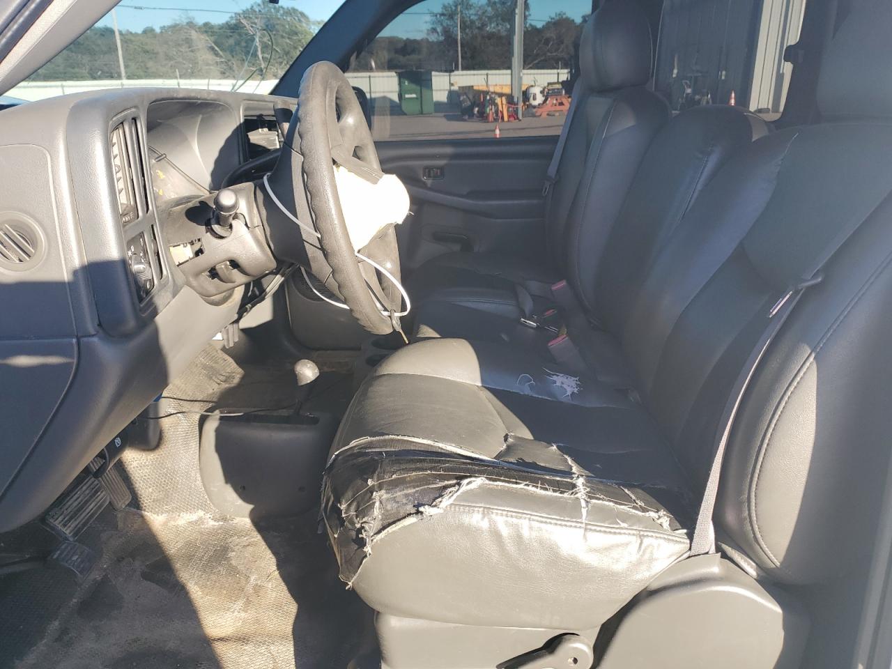 2005 Chevrolet Silverado K1500 VIN: 1GCEK19VX5Z243855 Lot: 85644335