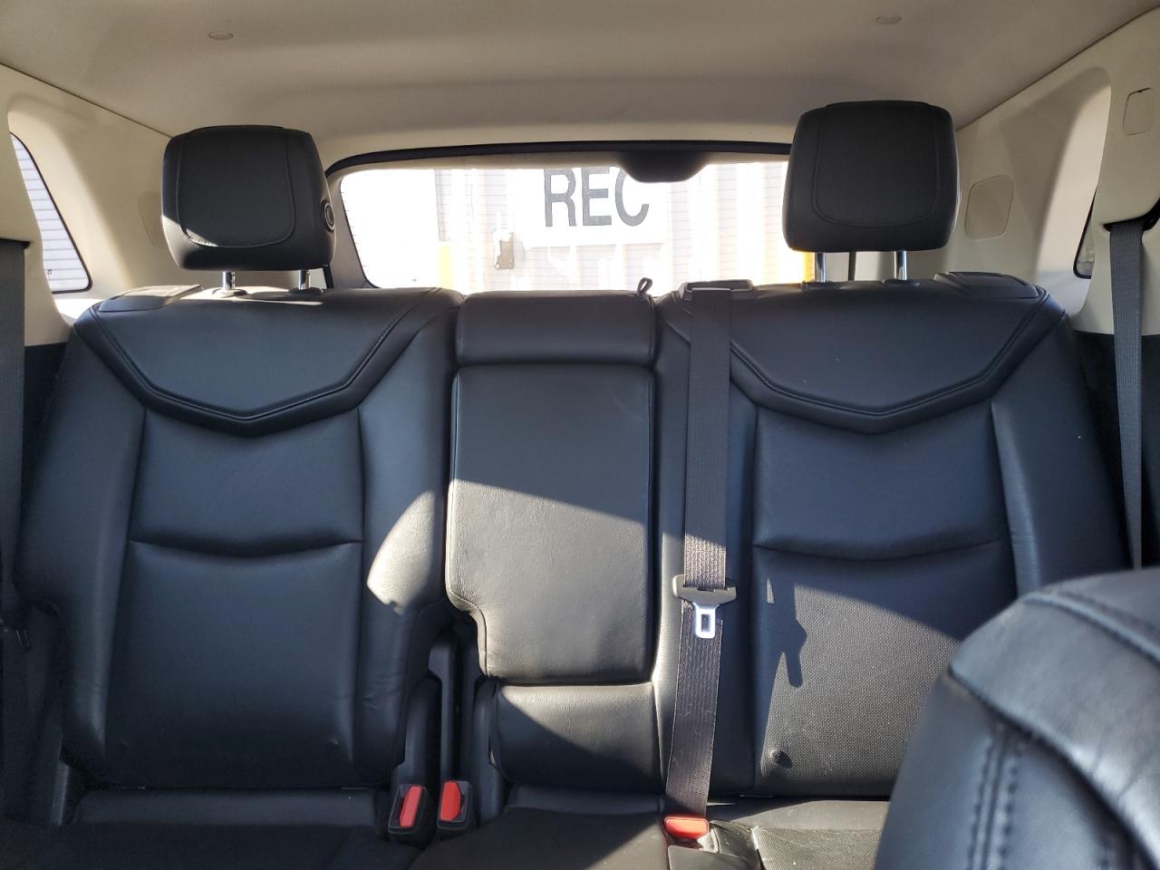 2017 Cadillac Xt5 Luxury VIN: 1GYKNDRS8HZ127456 Lot: 89872605