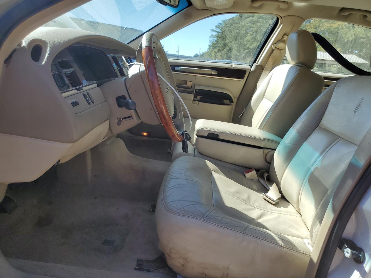 2007 Lincoln Town Car Signature Limited VIN: 1LNHM82V07Y617078 Lot: 89448145