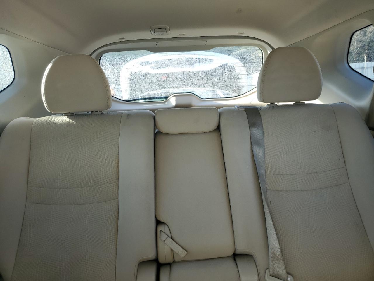 2016 Nissan Rogue S VIN: 5N1AT2MT1GC897670 Lot: 84432015