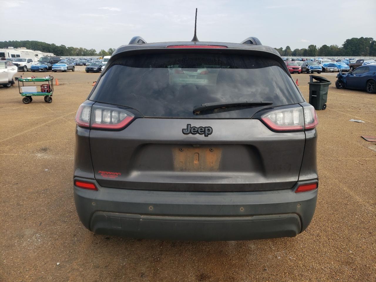 2019 Jeep Cherokee Latitude Plus VIN: 1C4PJLLB5KD448434 Lot: 82767455