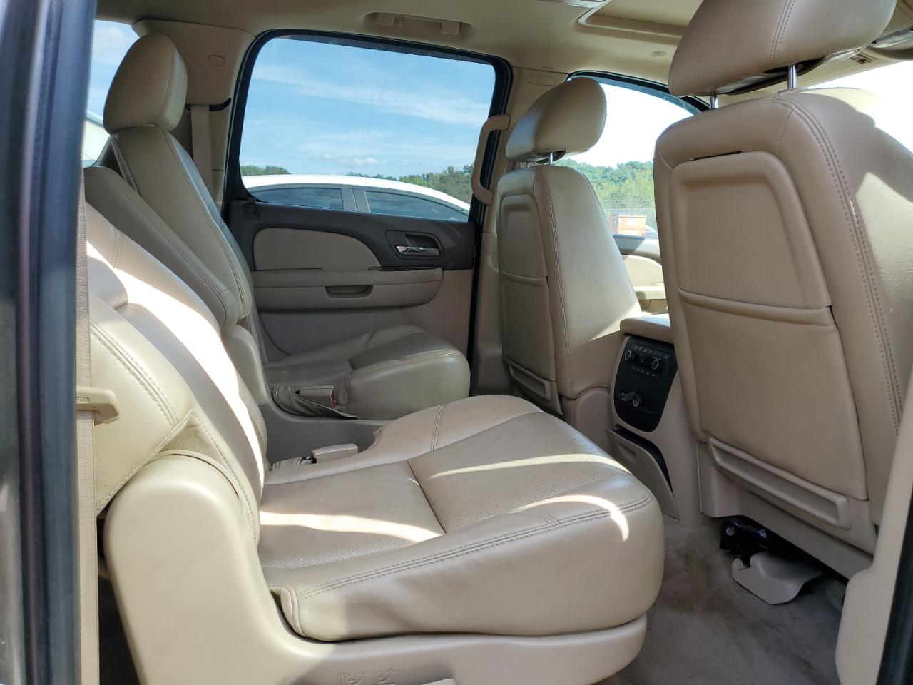 2011 Chevrolet Suburban K1500 Ltz VIN: 1GNSKKE32BR172165 Lot: 84960505