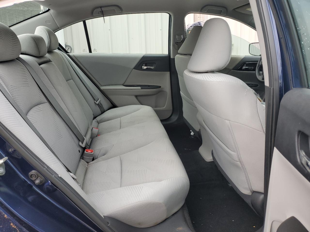 2017 Honda Accord Lx VIN: 1HGCR2F33HA137988 Lot: 85810455