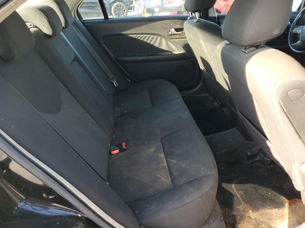 2010 Mercury Milan VIN: 3MEHM0HAXAR662575 Lot: 82715995