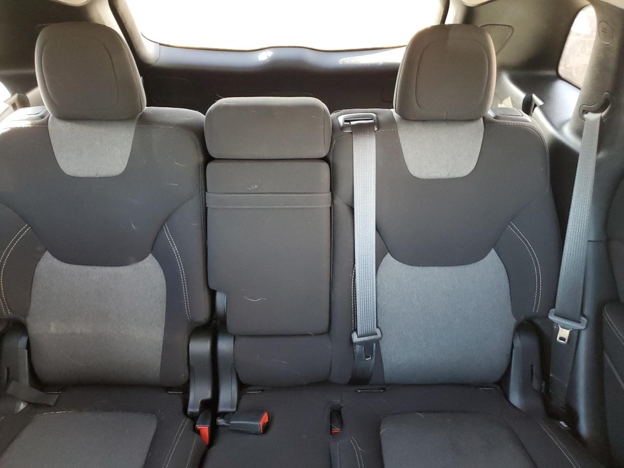 2018 Jeep Cherokee Latitude VIN: 1C4PJMCX9JD588597 Lot: 81964775