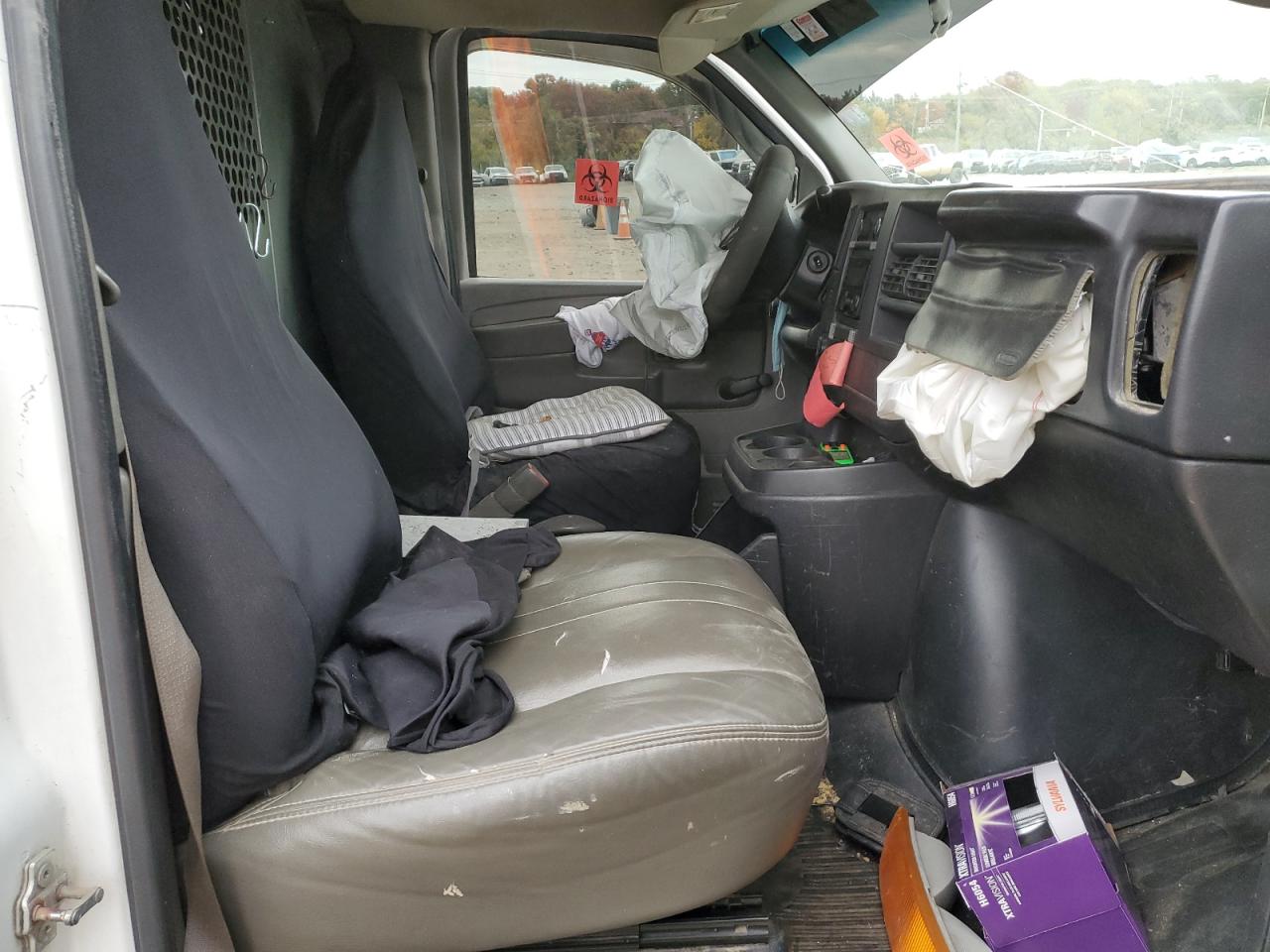 2008 Chevrolet Express 2500 Utility / Service Van VIN: 1GCGG25C381179813 Lot: 89851475