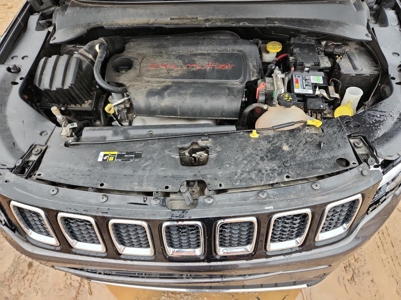 2018 Jeep Compass Limited VIN: 3C4NJCCBXJT204598 Lot: 90268575