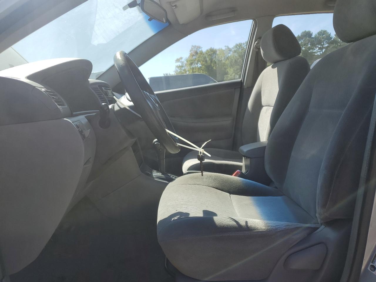 2004 Toyota Corolla Ce VIN: 2T1BR32E64C280172 Lot: 84940005