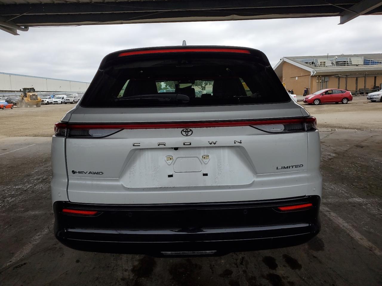 2025 Toyota Crown Signia Xle VIN: JTDACAAJ5S3011795 Lot: 90110955