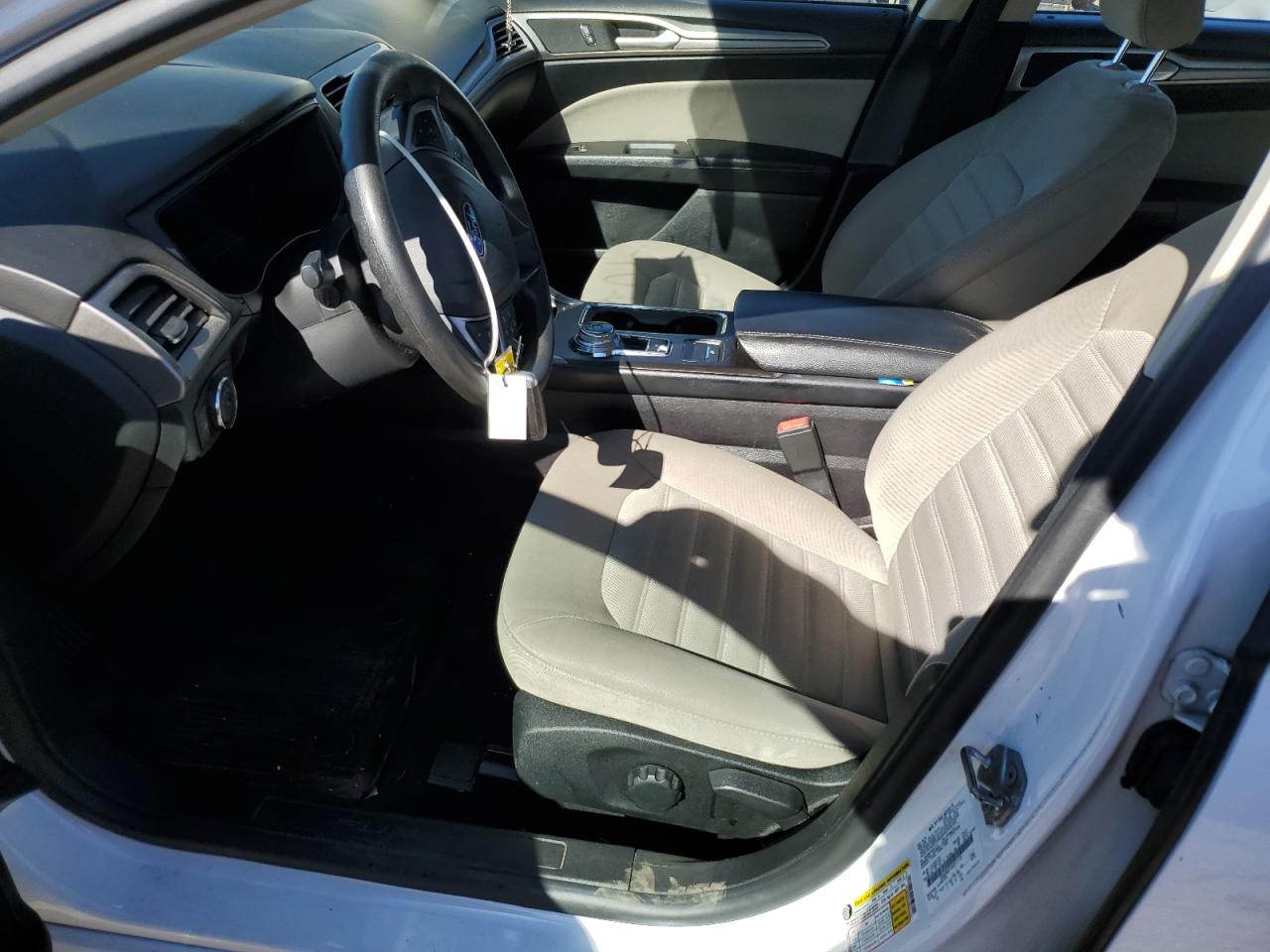 2018 Ford Fusion S VIN: 3FA6P0G74JR271112 Lot: 86300255