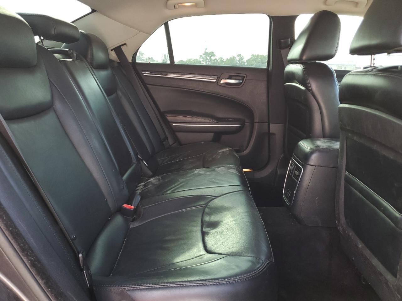 2016 Chrysler 300 Limited VIN: 2C3CCAAG5GH156244 Lot: 89928305