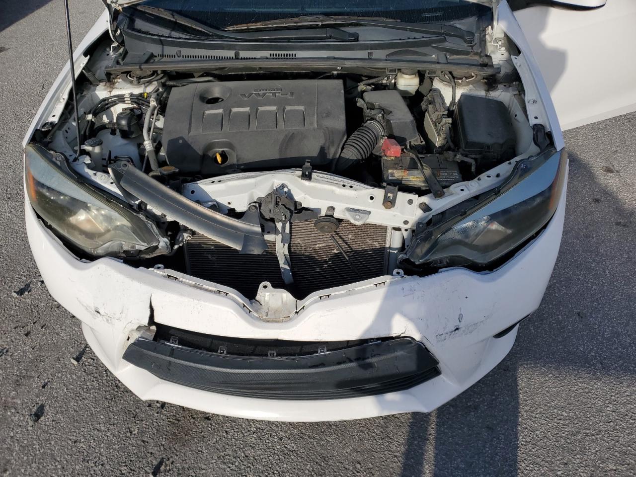 2015 Toyota Corolla L VIN: 5YFBURHEXFP335024 Lot: 85568095